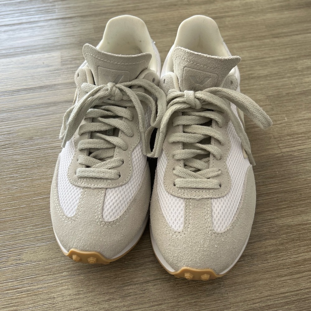 Veja |  Rio Branco Chic Neutral Sneaks - Picture 3 of 8